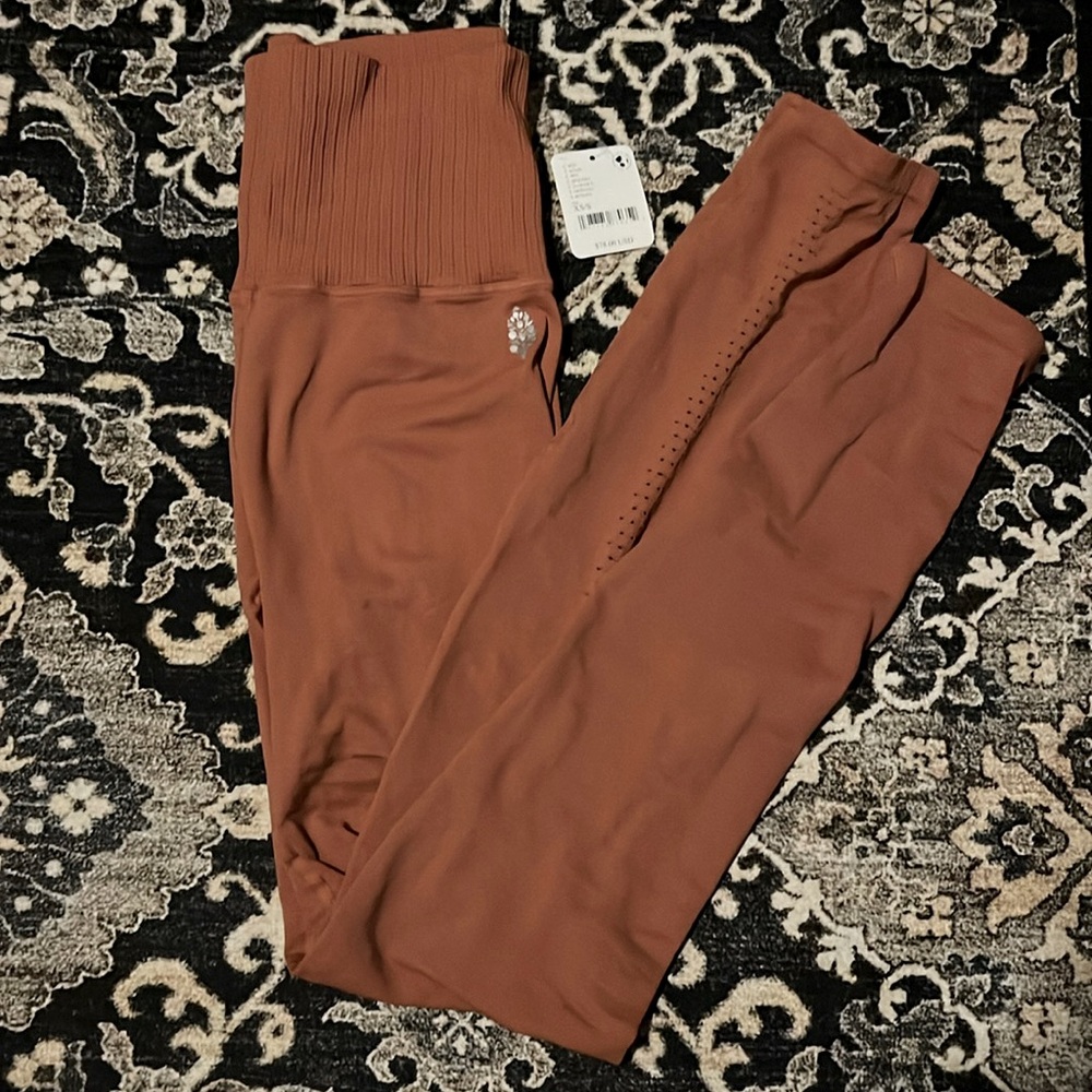NWT! Free People Movement Good Karma Legging